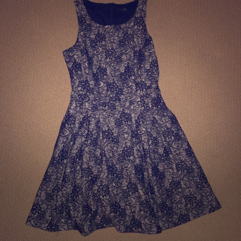 Banana Republic black lace dress size 2